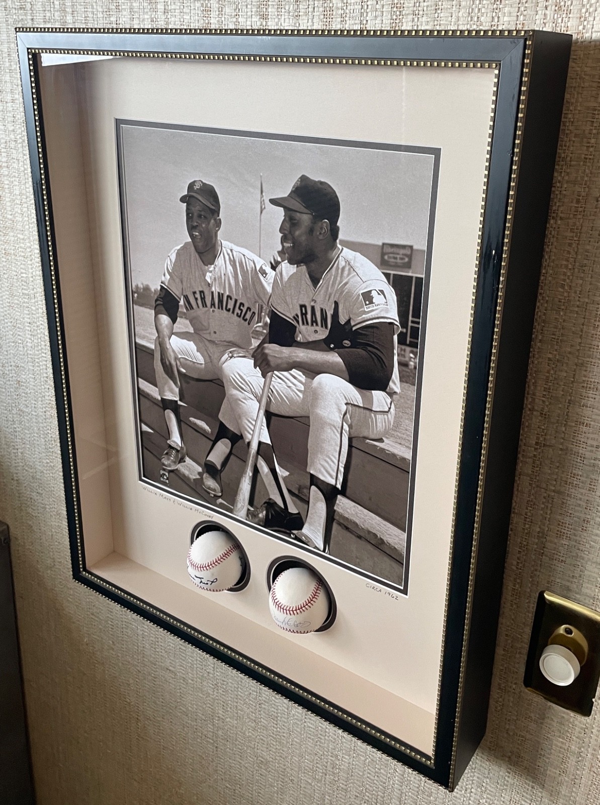 SF Giants Willie Mays & Willie McCovey Signed Baseballs framed w/photo. FREE S/H