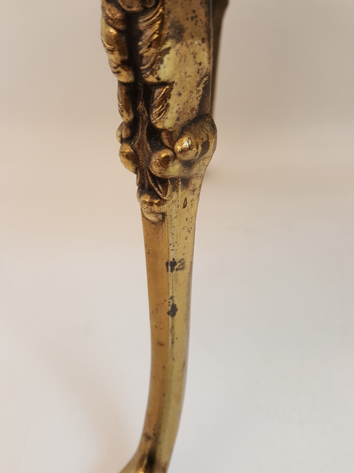 Vintage midcentury Moroccan gold gilt metal drinks table accent 2 tier 7184