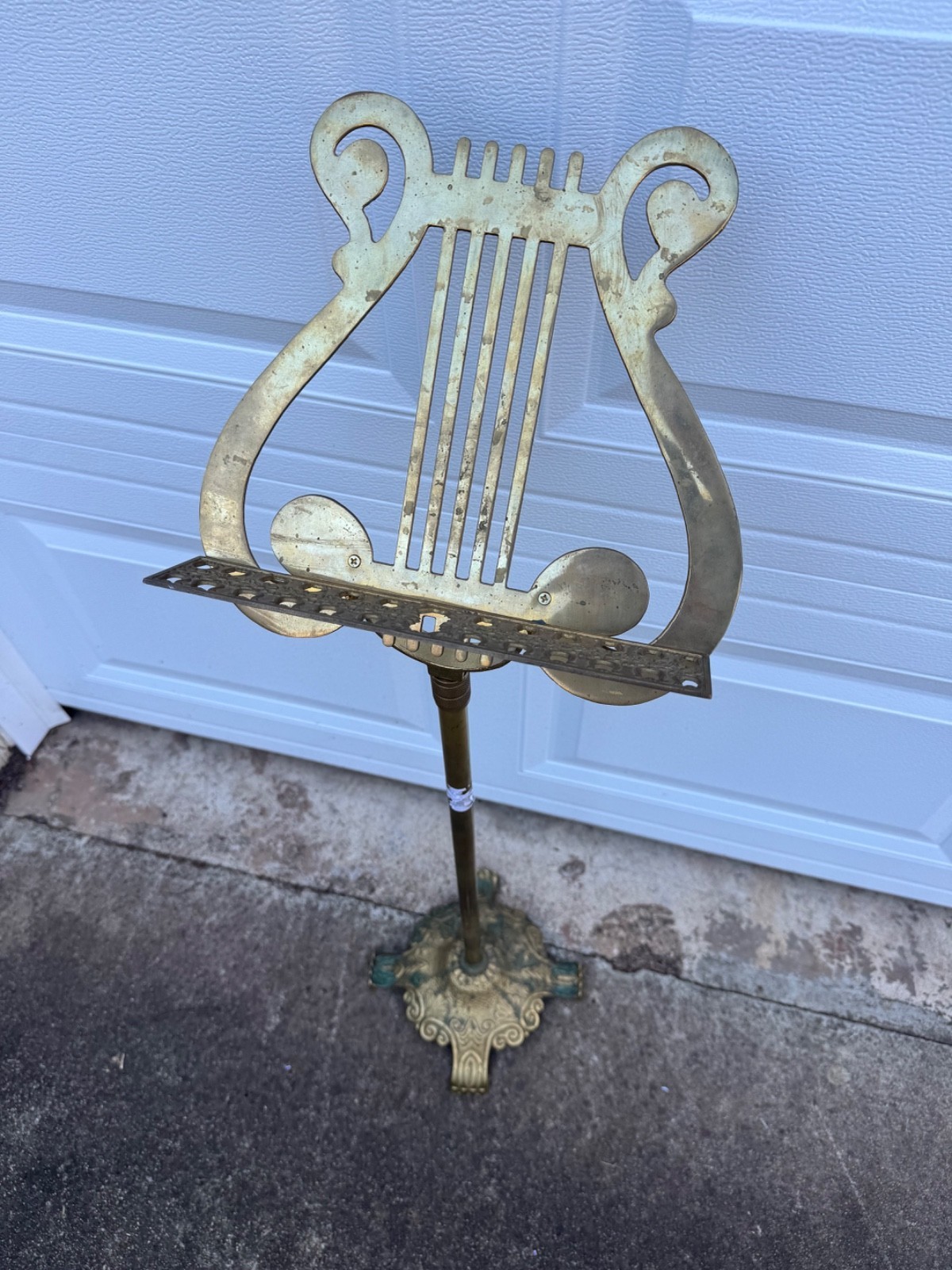 Vintage Brass Harp Music Stand Gold Metal Lyre Shaped Footed Telescoping 36-49"