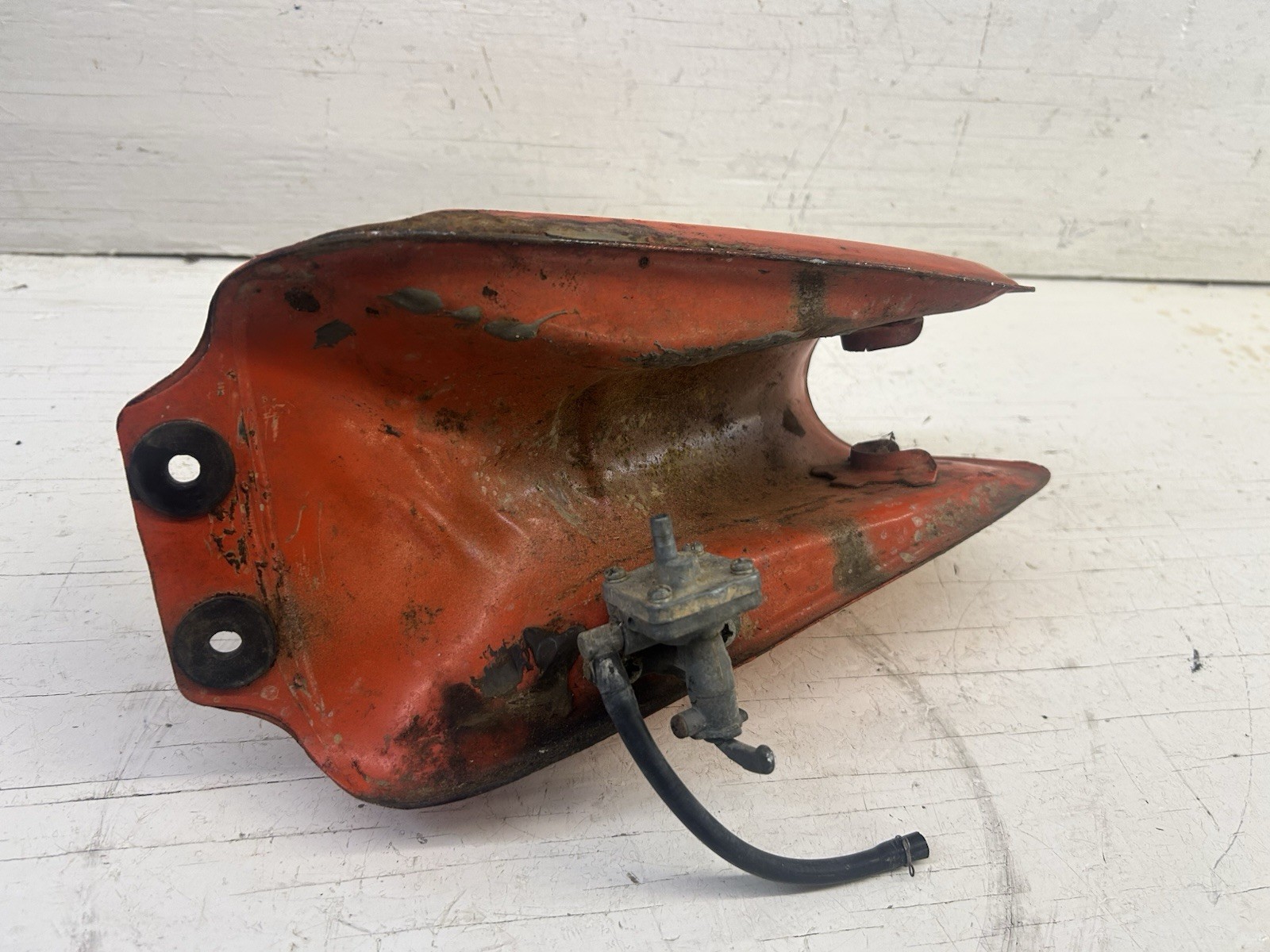 1984 Suzuki LT 50 used Gas Fuel Tank Rusty ^^^