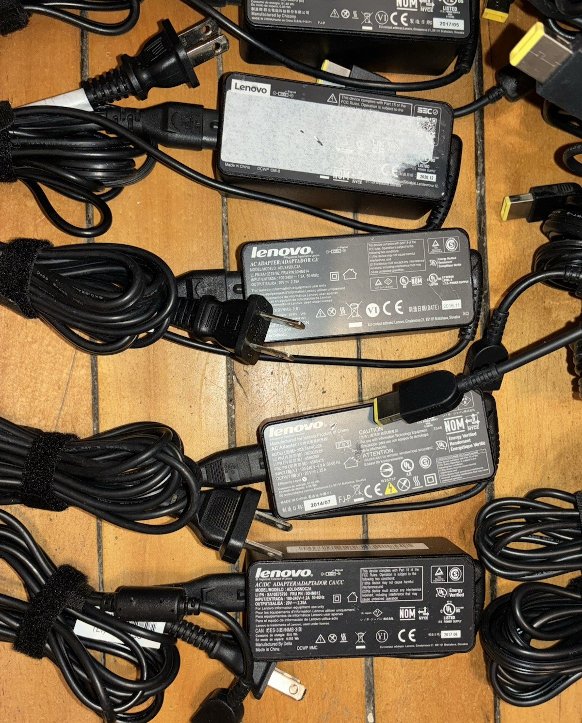 Lenovo 45W 65W 90W + ThinkPad Laptop Adapter Charger Yellow Slim Tip Lot of 38