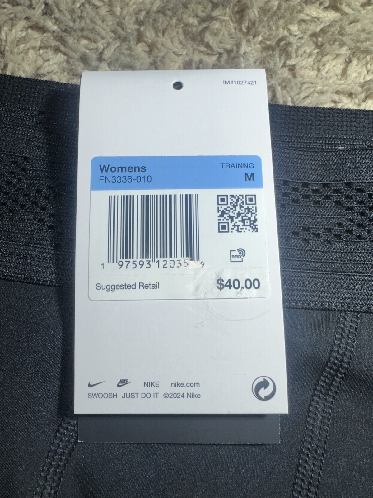 NEW Women's Nike Pro Mid Rise 3" Mesh Paneled Shorts Black Size Medium MSRP $40