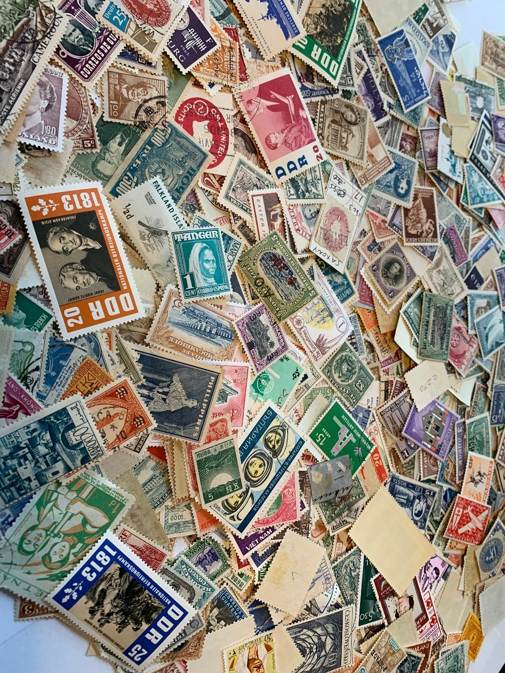 200 Worldwide Stamps Off Paper