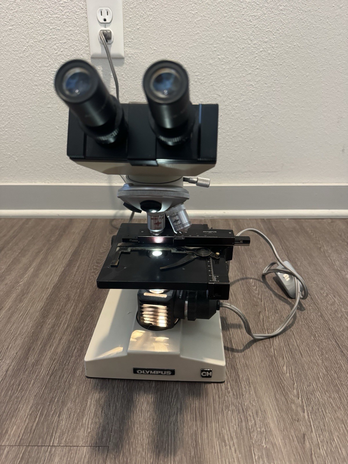 Olympus CHC CH Binocular Laboratory Microscope 6 Objective Lenses