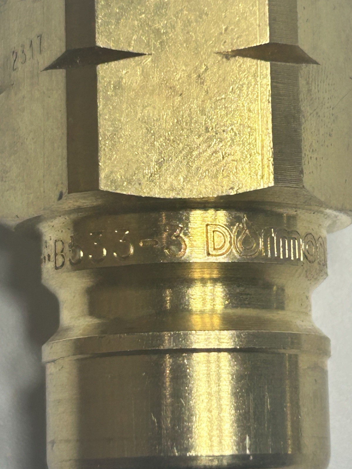 DORMONT SNC B533-2 SNAPFAST 1/2 PSIG DORMONT QUICK DISCONNECT NEW