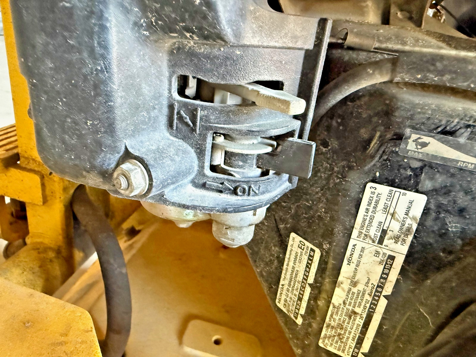 Wacker Neuson BPU3050A Vibratory Reversible Plate Tamper Compactor - Honda Gas