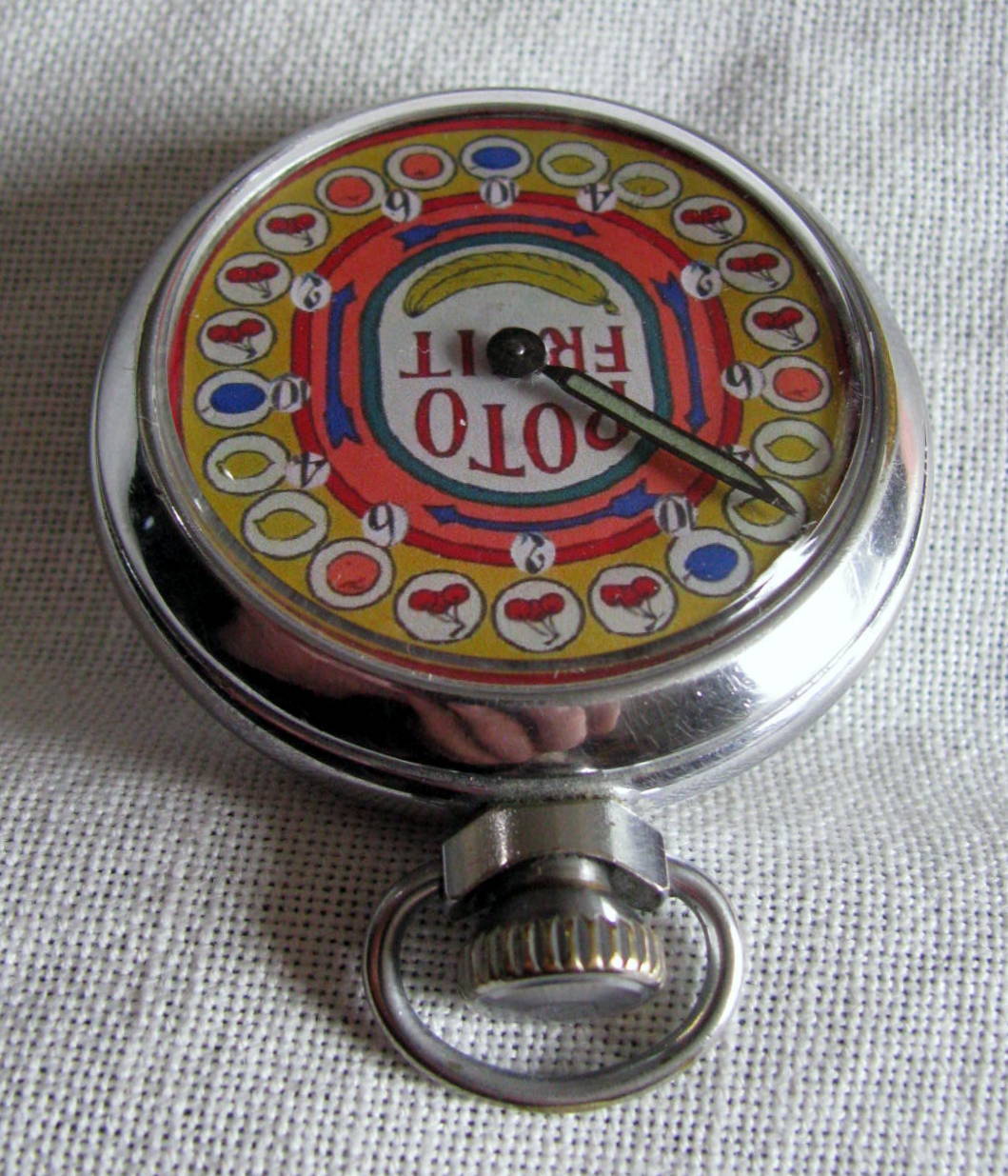 FINE VINTAGE POCKET WATCH STYLE SLOT MACHINE MECHANICAL GAMBLING DEVICE