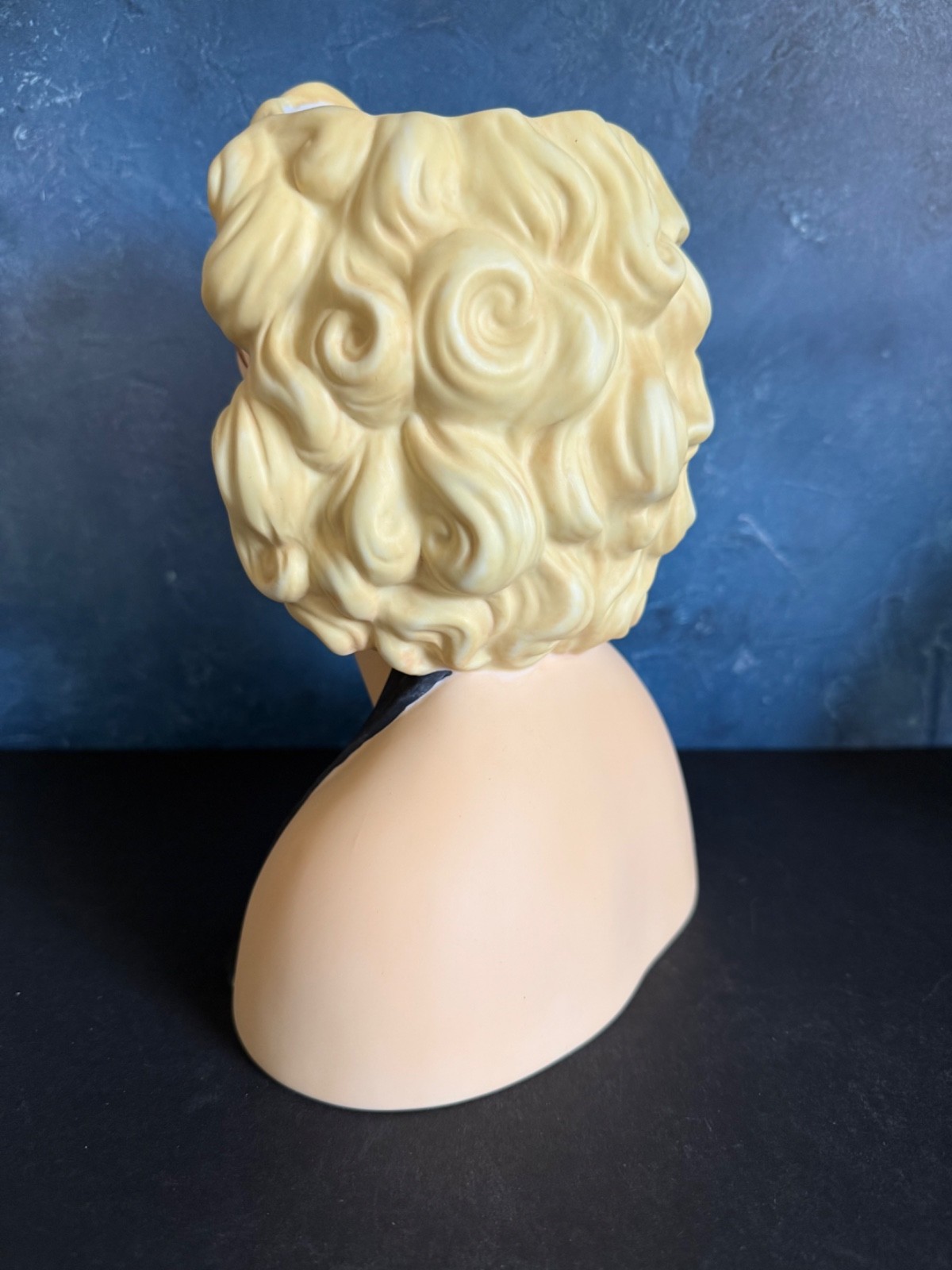 VINTAGE LADY HEAD VASE CONVENTION MARILYN MONROE 10” & VINTAGE NECKLACE/EARRINGS