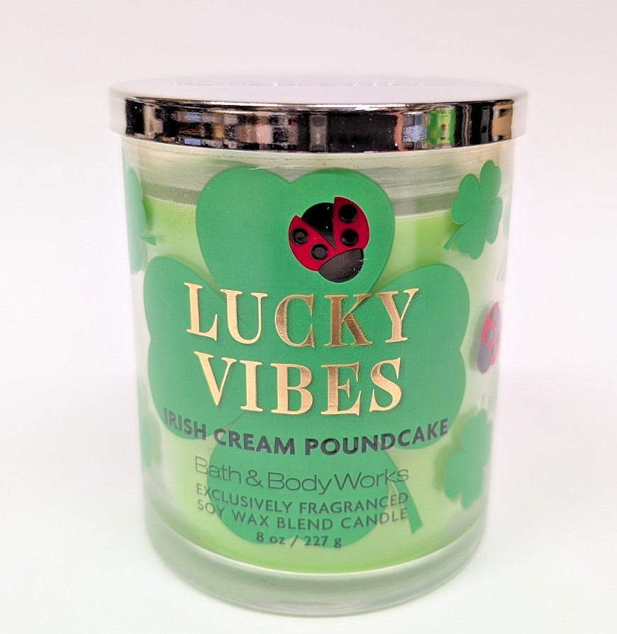 Cute! LUCKY VIBES - IRISH CREAM POUNDCAKE Single-Wick Candle Bath and Body Works