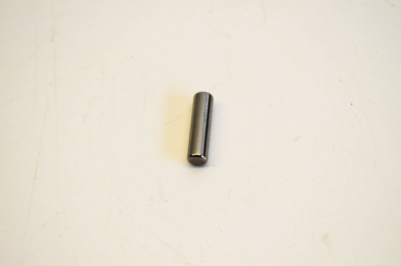 New OEM Kawasaki 92122-1148 Roller NOS