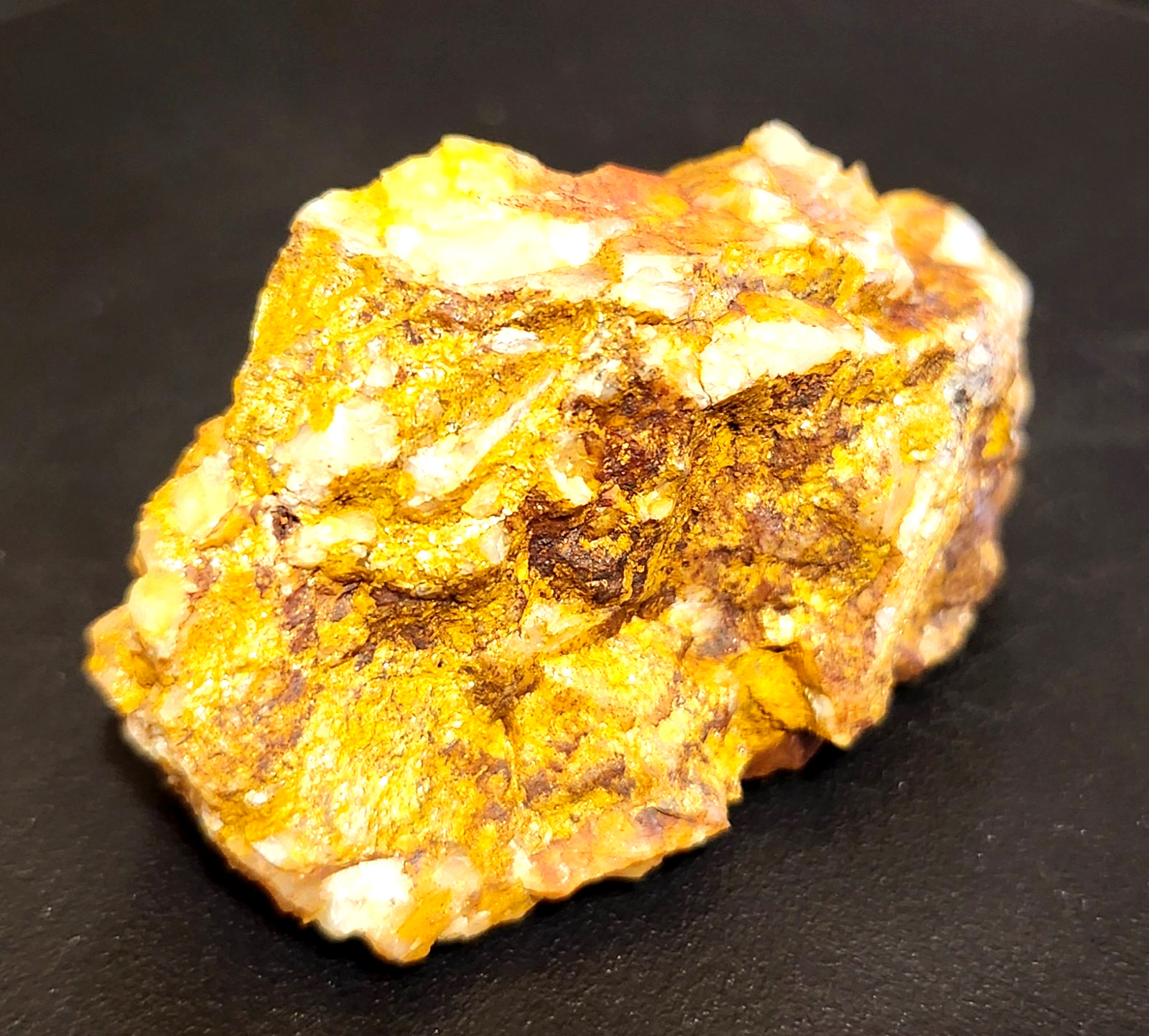 Gold Ore Specimen /Quality Visible Gold