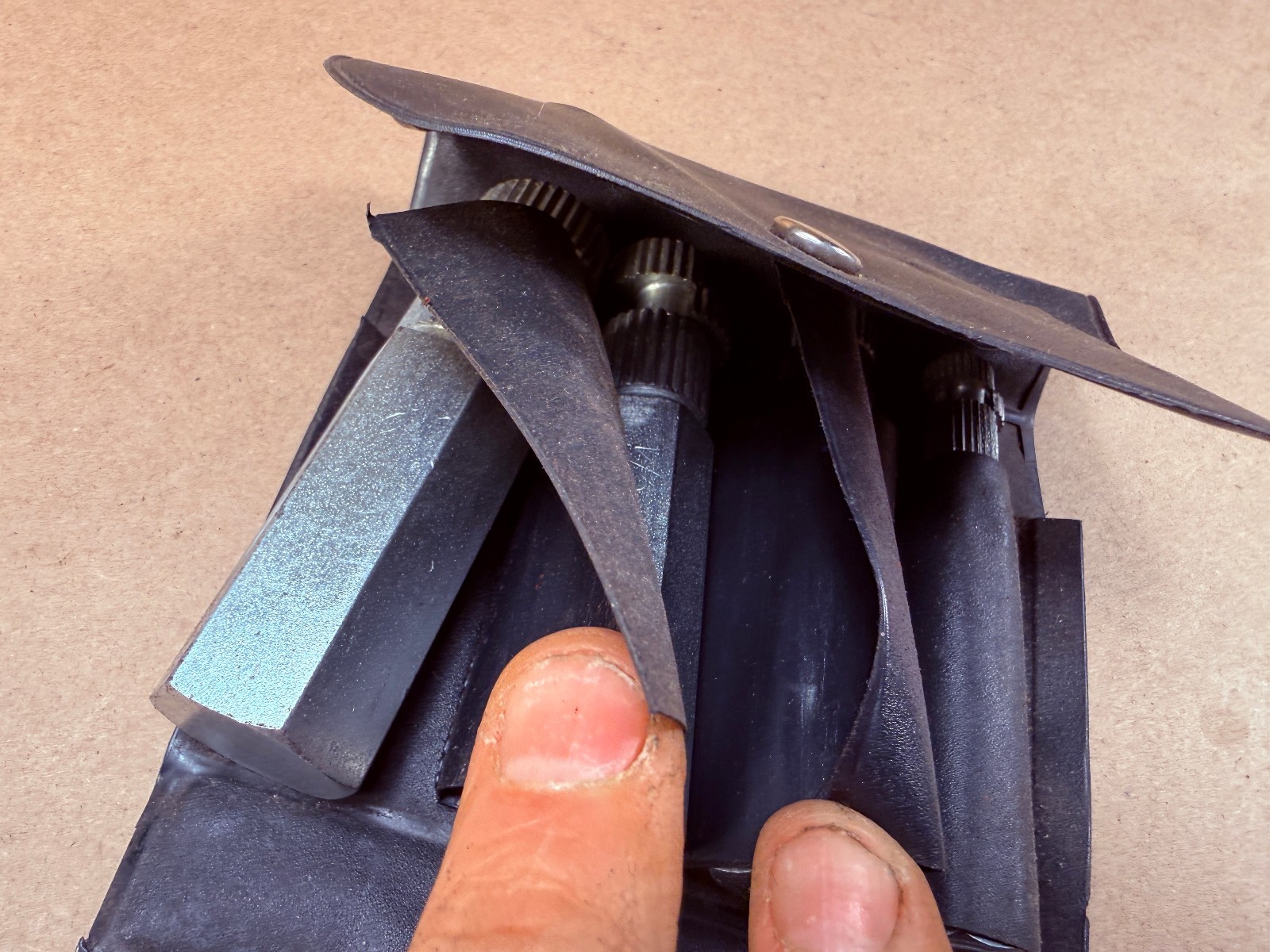 Vintage Roddick Tool 4-Piece 3/8" 1/2” 3/4” 1” Internal Nipple Extractor Set