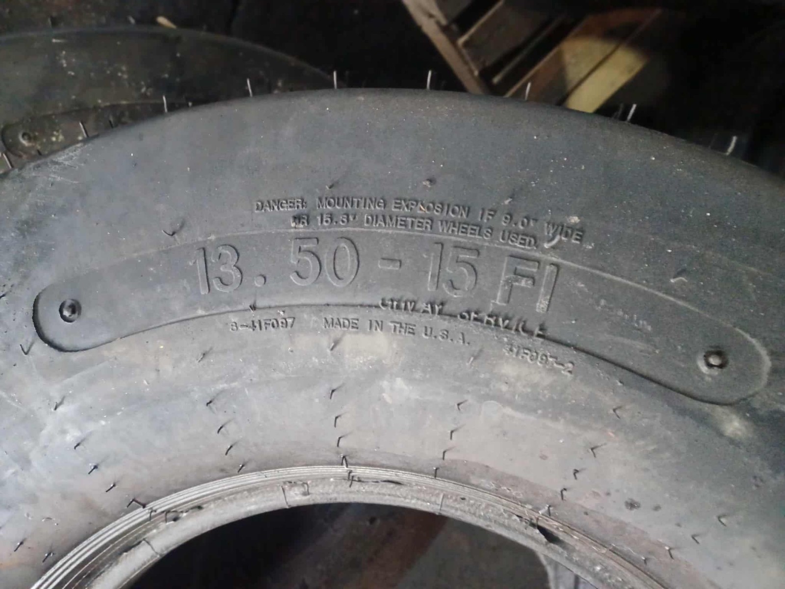 31x13.50-15 TIRE NEW OVERSTOCKS 8PLY F-1 HIGHWAY IMPLEMENT 31135015 31 13.50 15