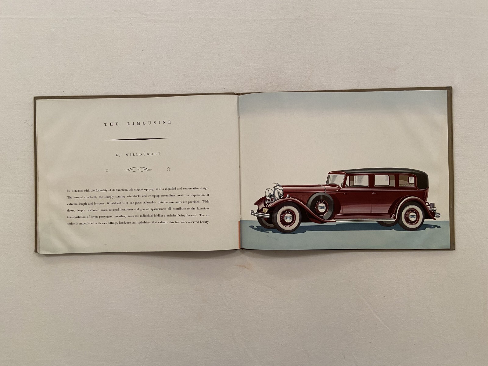 CA 1931 LINCOLN TWELVE CYLINDER MOTOR CARS HARDBOUND ORIGINAL FULL-COLOR CATALOG