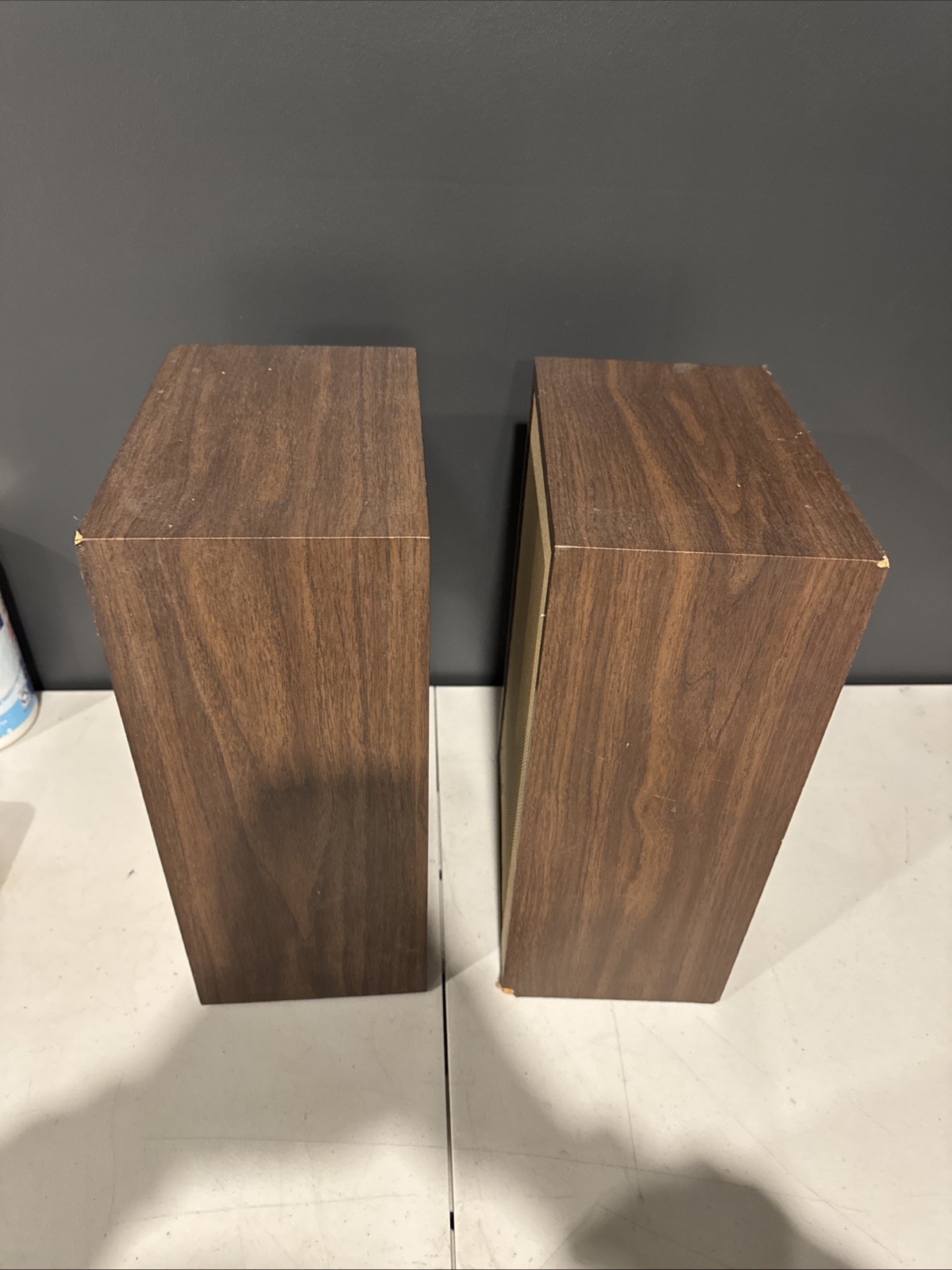 Advent /3 Bookshelf Speakers Original Grill Cloth & OG Badges - Tested