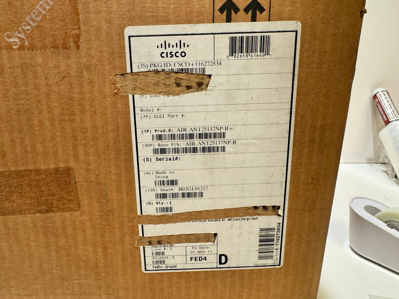 Cisco Aironet Six-Element Dual-Band MIMO Patch Array Antenna (AIR-ANT25137NP-R)