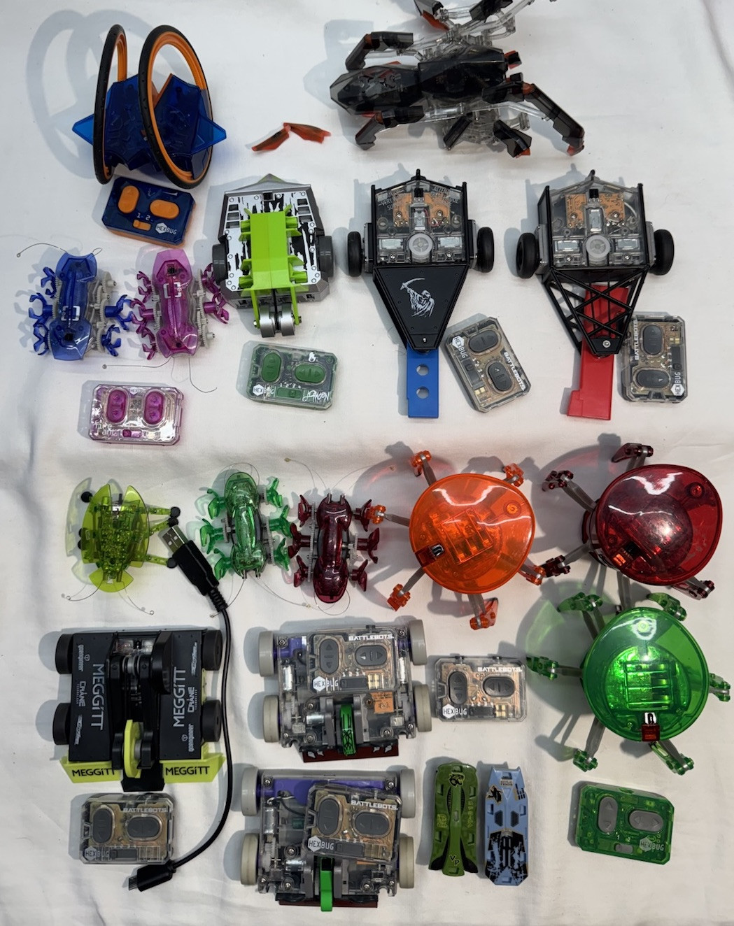 Big Lot - HEXBUG And Battle Bots - Parts Controllers Tested Working Remote RC