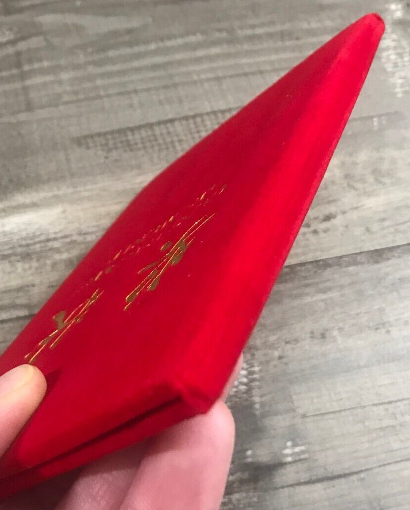 Chinese Certificate Of Merit Holder China