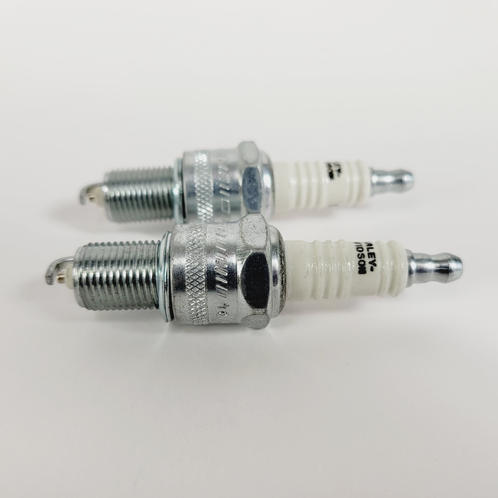 Harley Davidson OEM 78-99 Shovel Head & Evo Spark Plugs 5R6A 32342-04