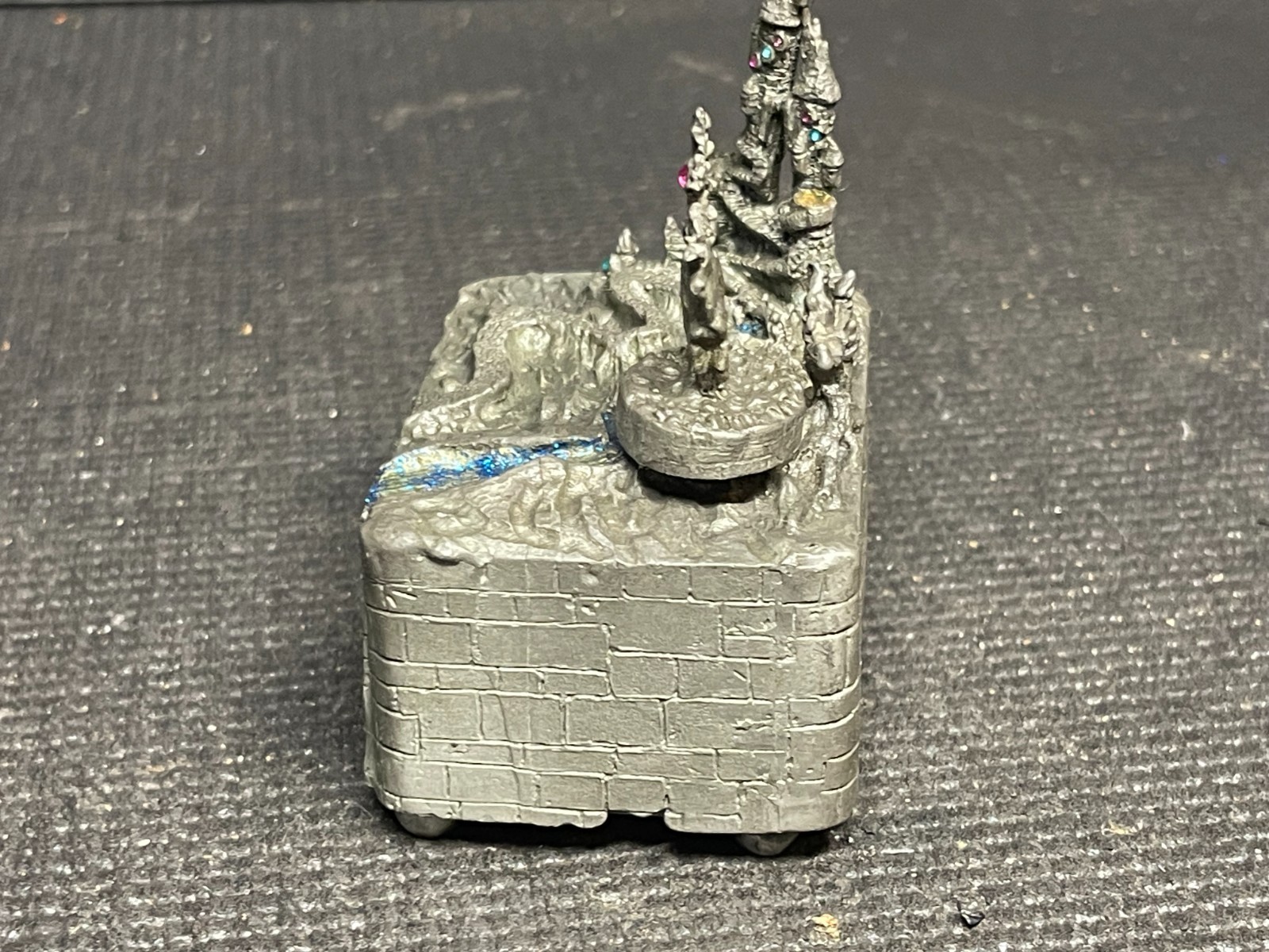 Vintage 1993 CCI Pewter Fantasy Castle & Unicorn Music Box Comstock Creations