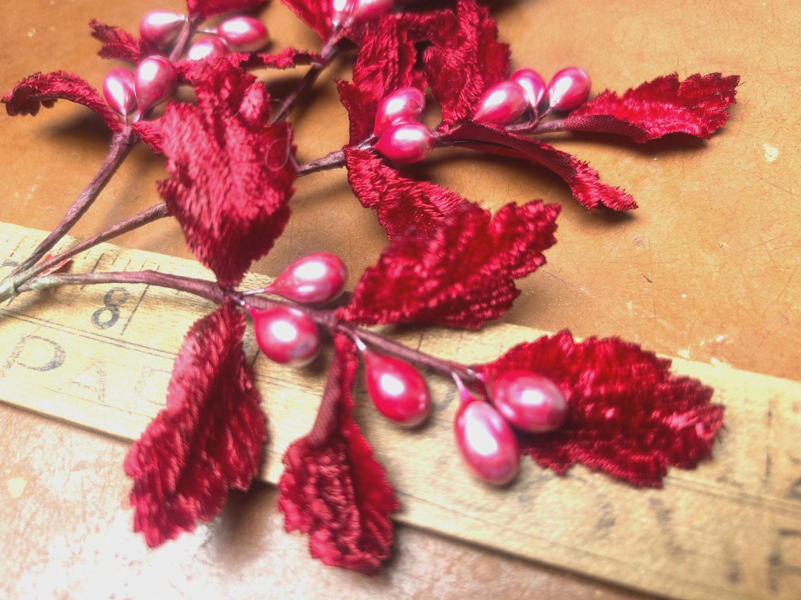 vintage 1940s velvet leaves rouge stamens oxblood red 1 spray made in Japan