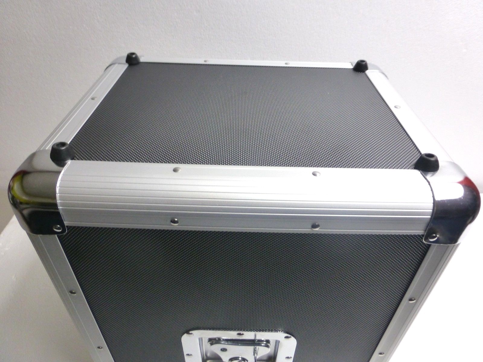 12" or LP Record Box Euro Style Case Holds Up To 70 Vinyl Records