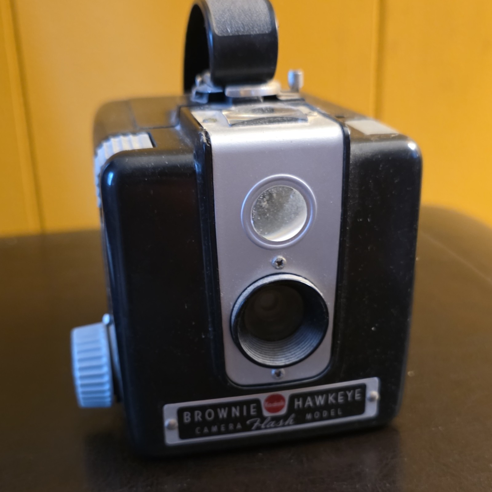 Kodak Brownie Hawkeye Flash Model Black Vintage Box Camera Classic Collectible