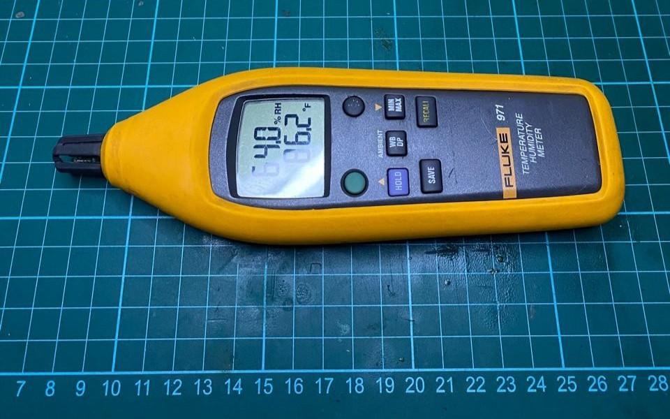 Fluke 971 Digital Temperature Humidity Meter