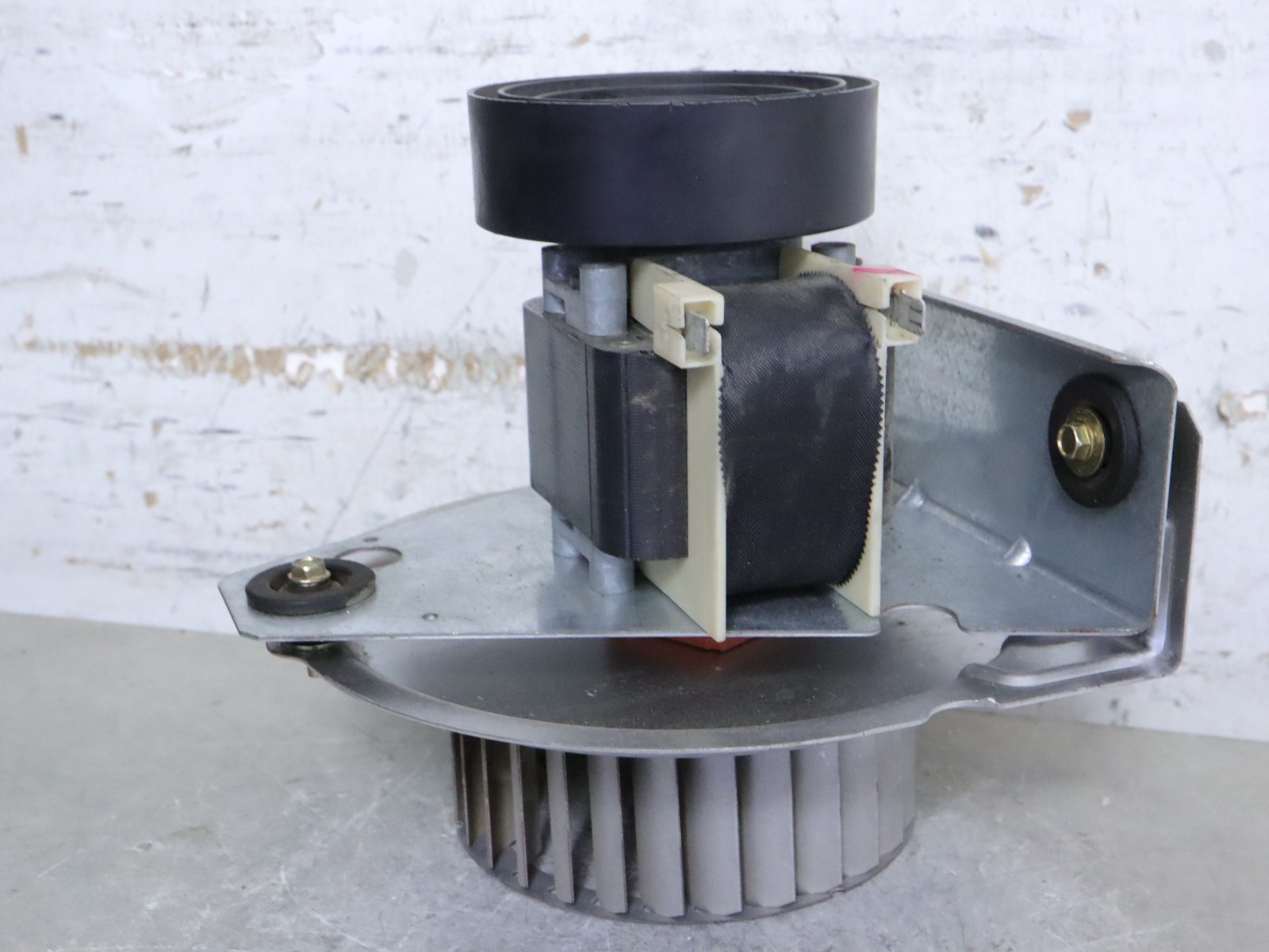 JAKEL J238-150-1571 Furnace Draft Inducer Blower Motor HC21ZE117-B