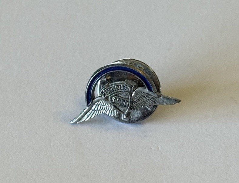 Lot of 4 Vintage AOPA Aviation Lapel Pins Wings Member Staff Pilot Badges
