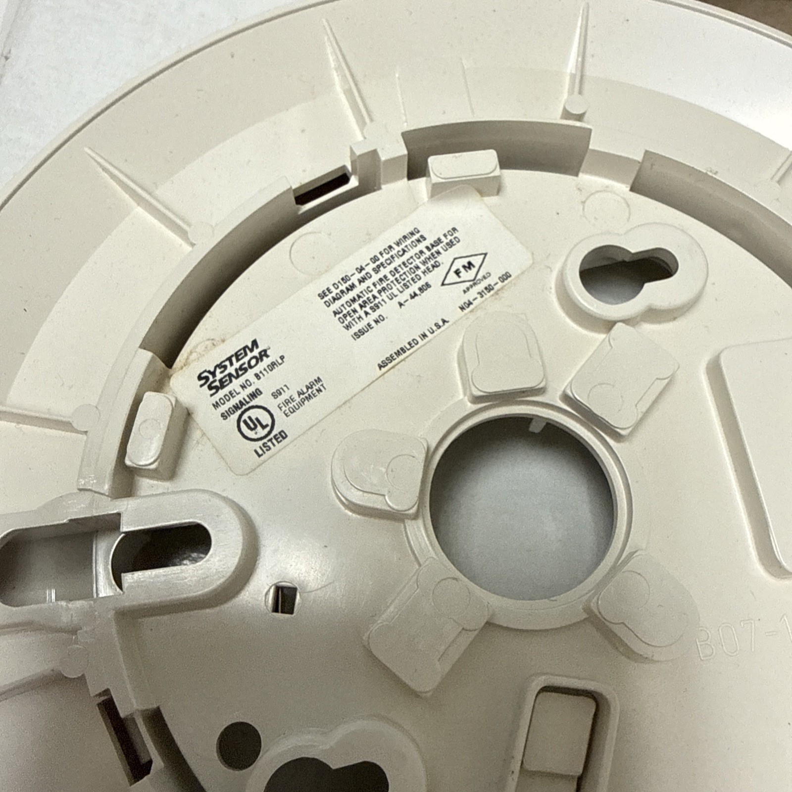 System Sensor B110RLP Low Profile Intelligent Detector Base - New