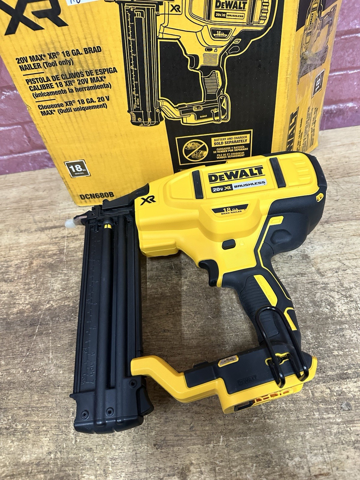 DEWALT 20V MAX XR 18-Gauge Brad Nailer (Tool Only)- DCN680B (Open Box)