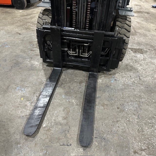 2020 Toyota 8FD40U 9000lb Diesel Used Forklift Triple Mast Sideshift 7860 Hours