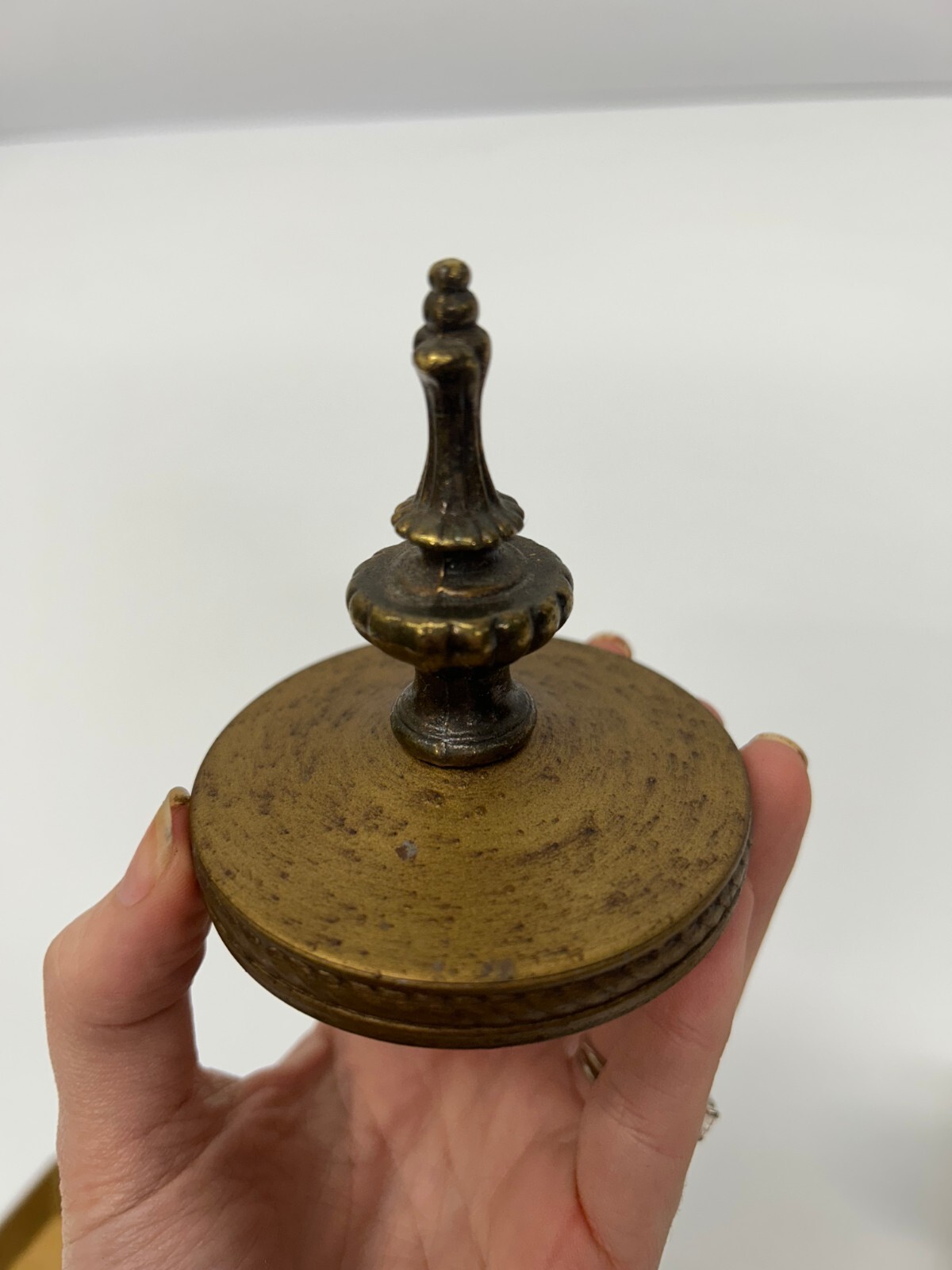 2 Vtg Lightcraft California Gold Tone Frosted Glass Wall Sconce Light Fixtures