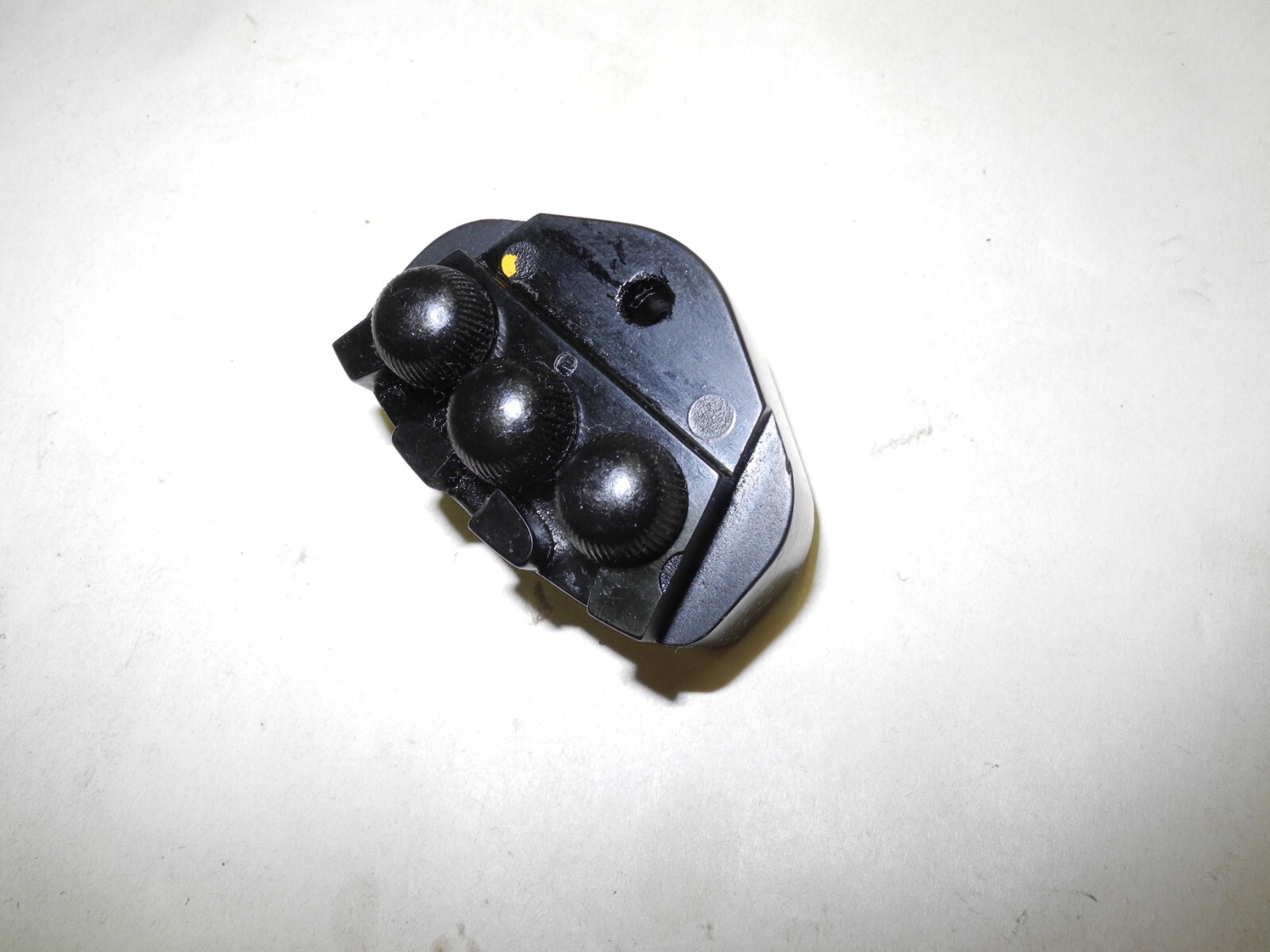 VINTAGE SINGER SEWING MACHINE MALE 3 PIN TERMINAL BODY BLOCK, BAKELITE, CLEAN