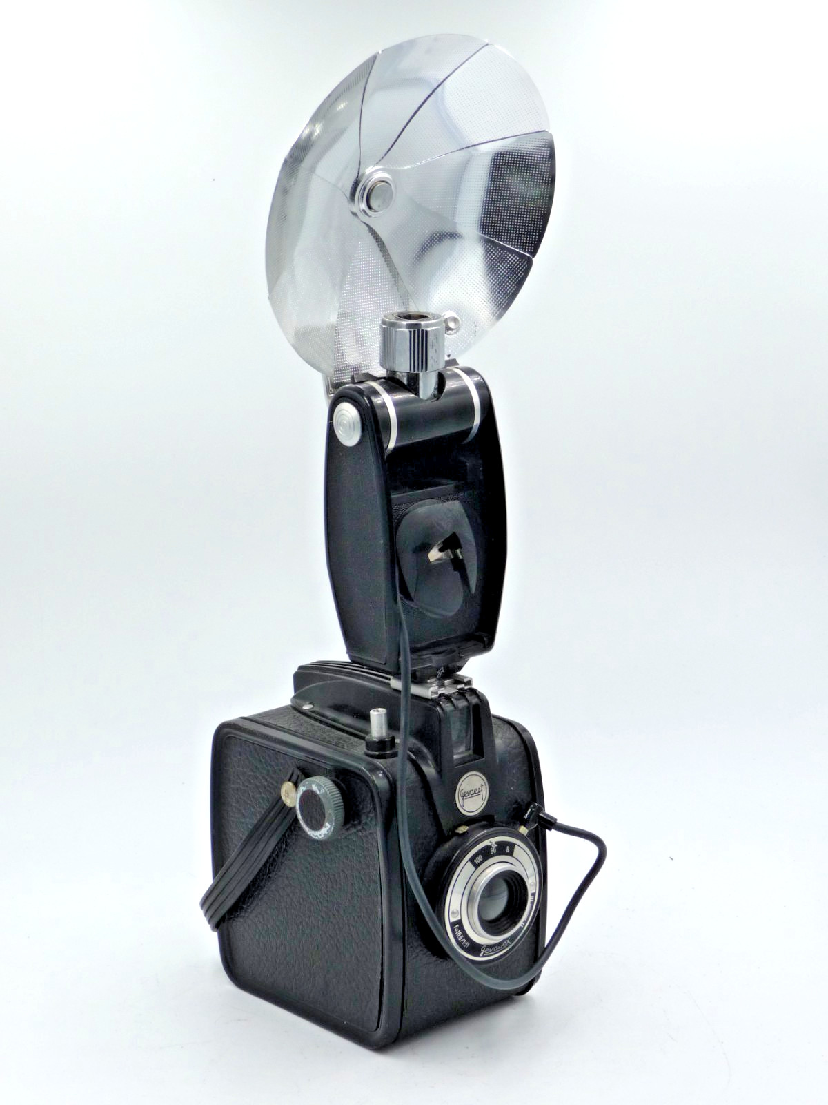 Gevaert Gevabox Art Deco box camera with Agfalux flash