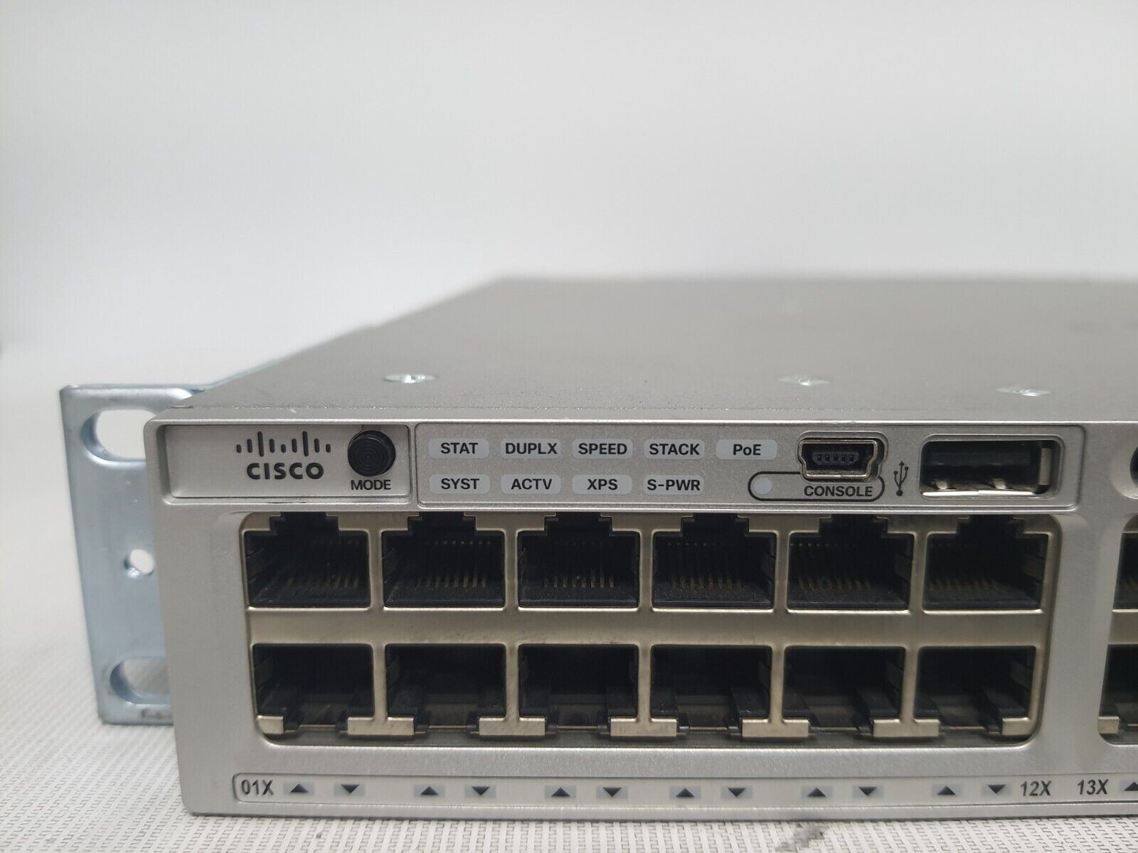 Cisco Catalyst WS-C3850-48U-E 48 Port-Switch With C3850-NM-4-10G Dual Pwr spply