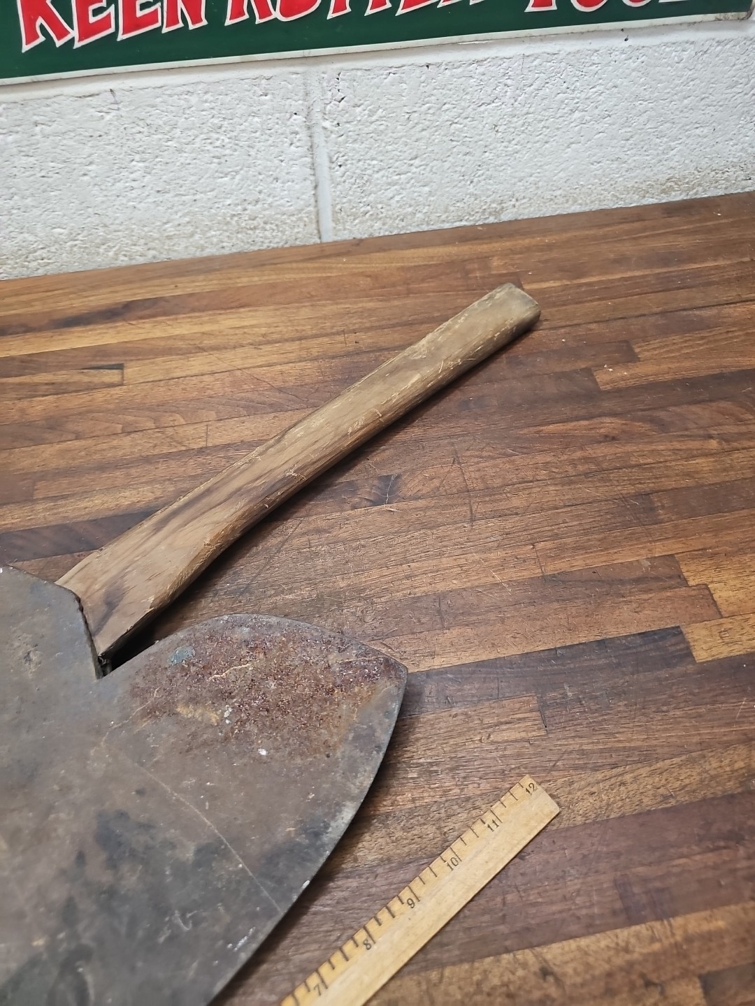 R23- Antique Broad Axe 6 lb 12 oz
