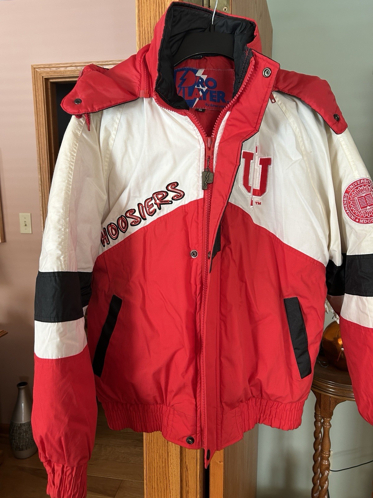 Vintage Pro Player IU Puffer jacket