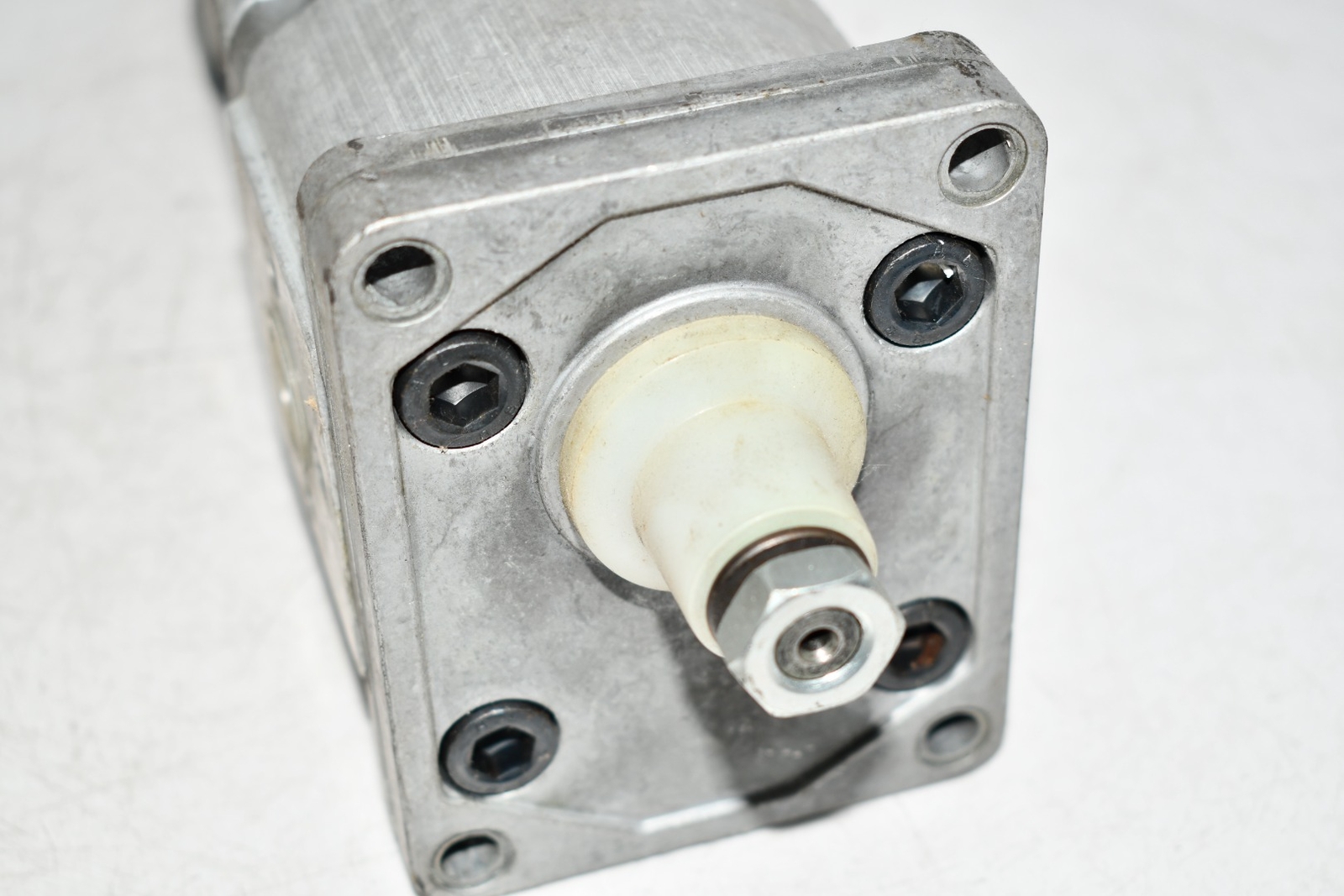 NEW Marzocchi Bologna 2D16/9/3 191 Hydraulic Gear Pump