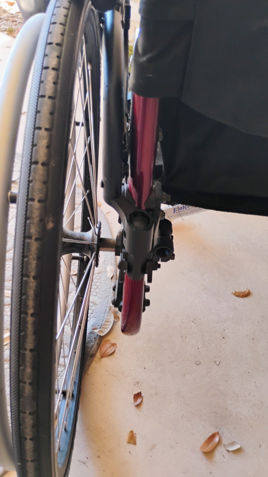 Quickie 2 Lite Folding wheelchair 18"x 18"