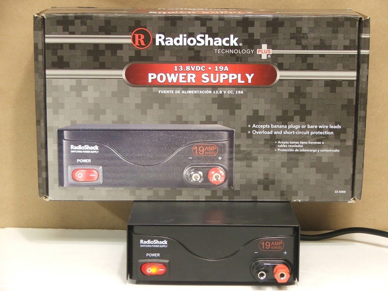 Radio Shack 13.8VDC 19A Power Supply 22-508B - BOXED WITH MANUAL