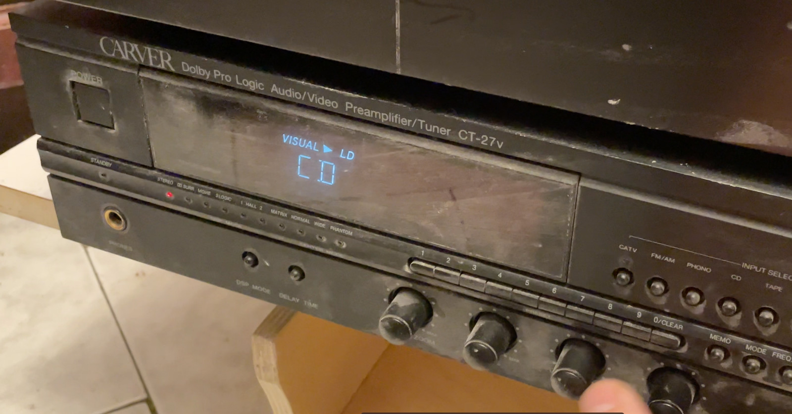 CARVER CT-27v A/V Preamplifier/Tuner