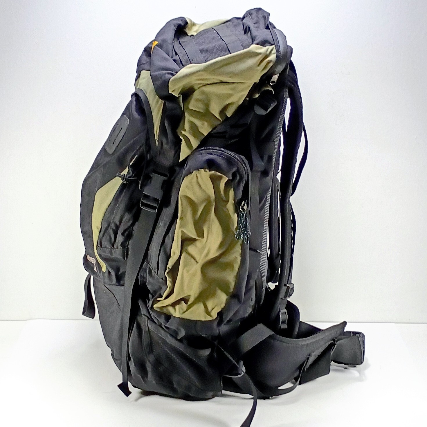 Kelty Moraine 3200 Internal Frame Backpack 52 Liter Black And Green