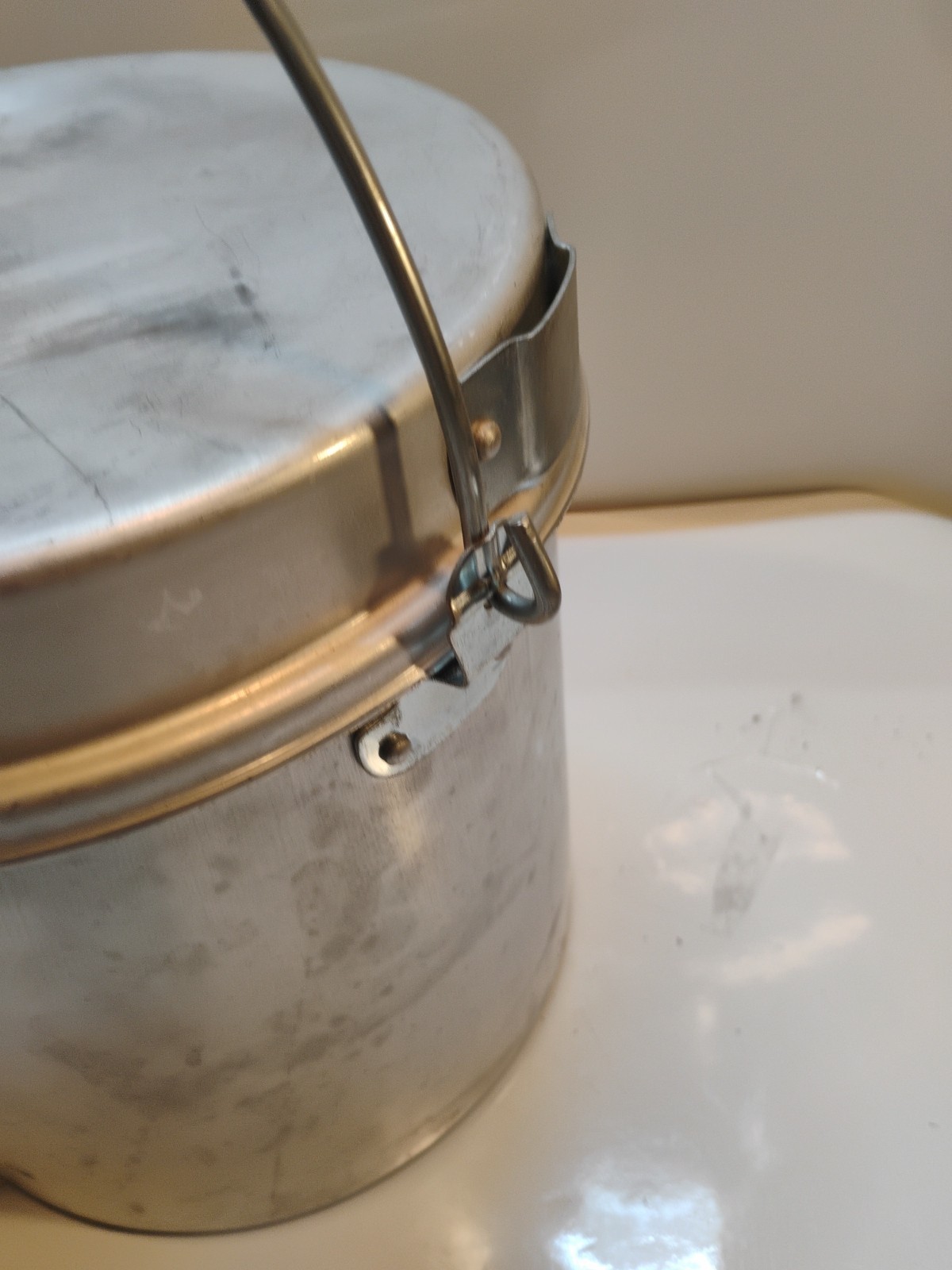 5 Piece Camping. Nesting Pot. Mess Kit Set. With Large Soup Pot READ DESCRIPTION