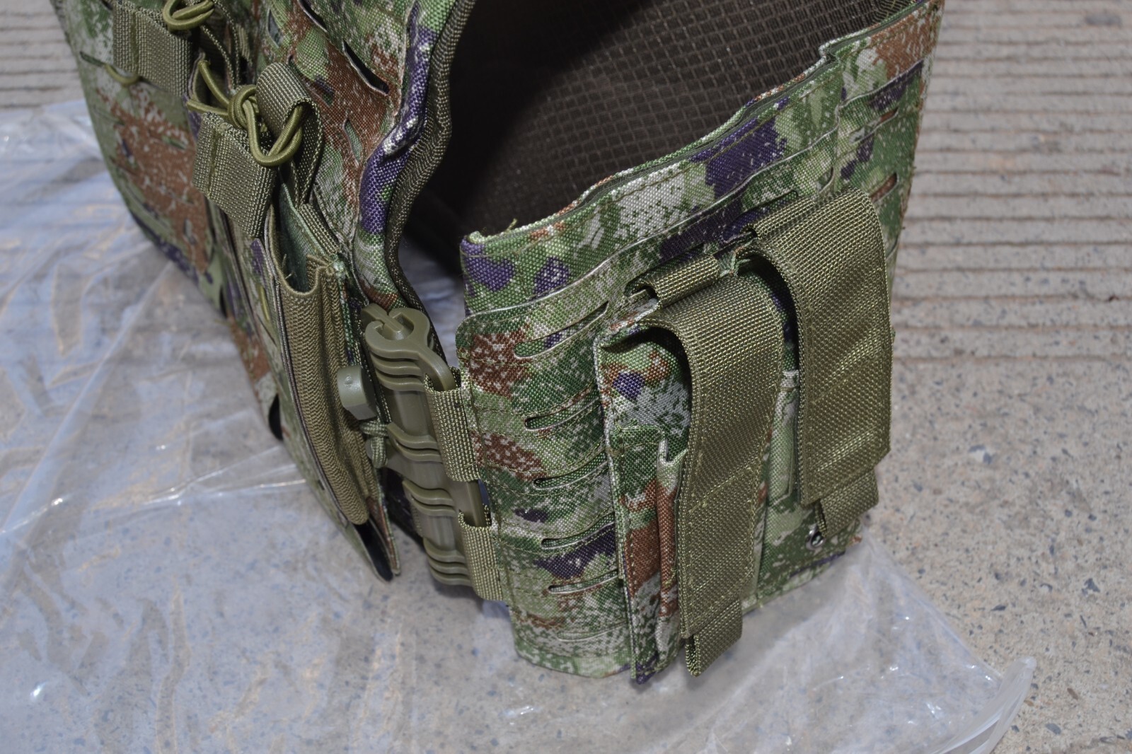 China Military PLA Type 21 "starry sky" Chest Rig Plate Carrier Tactical Vest