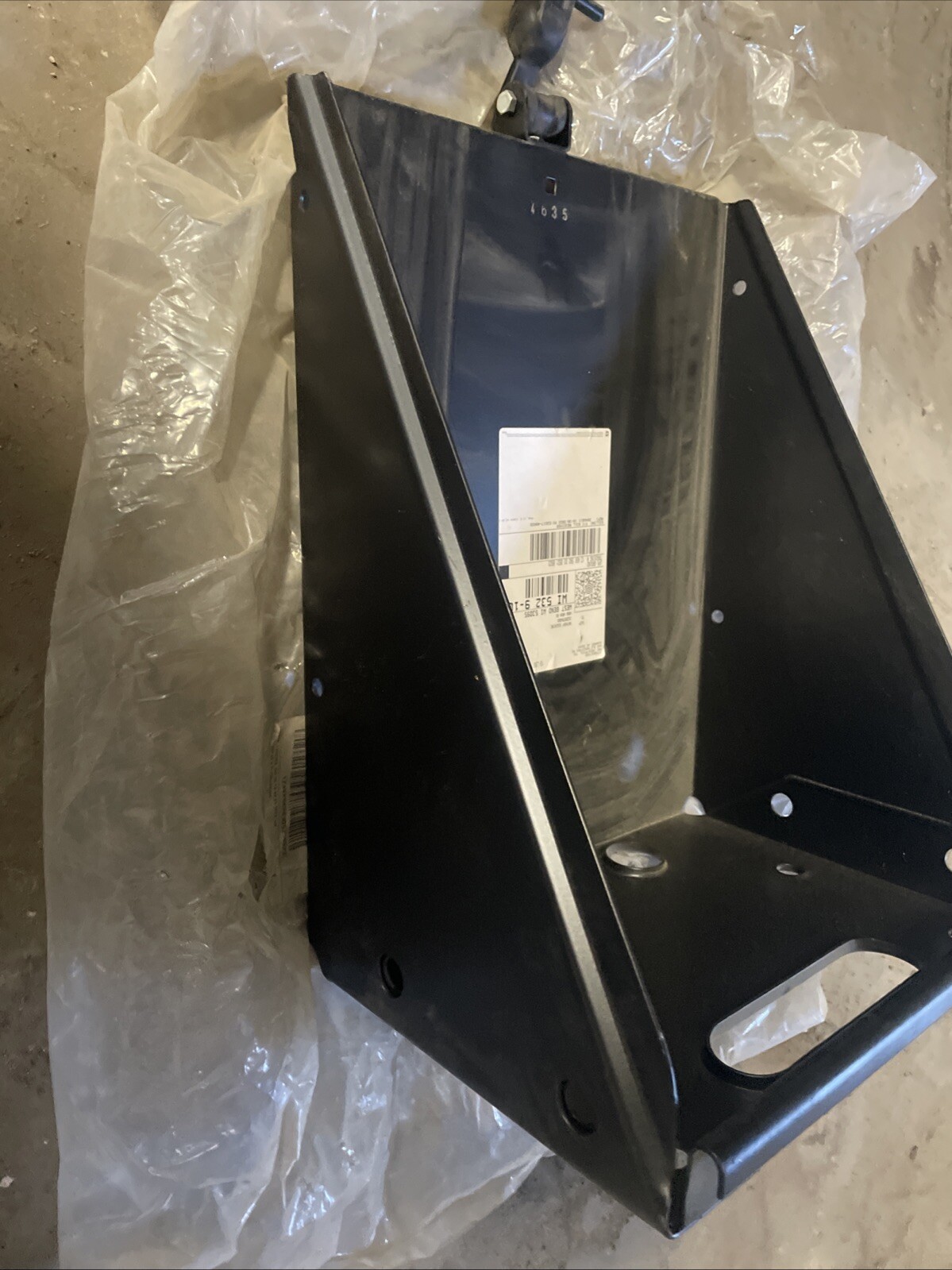 32mk496p2 Mack Battery Box Tray