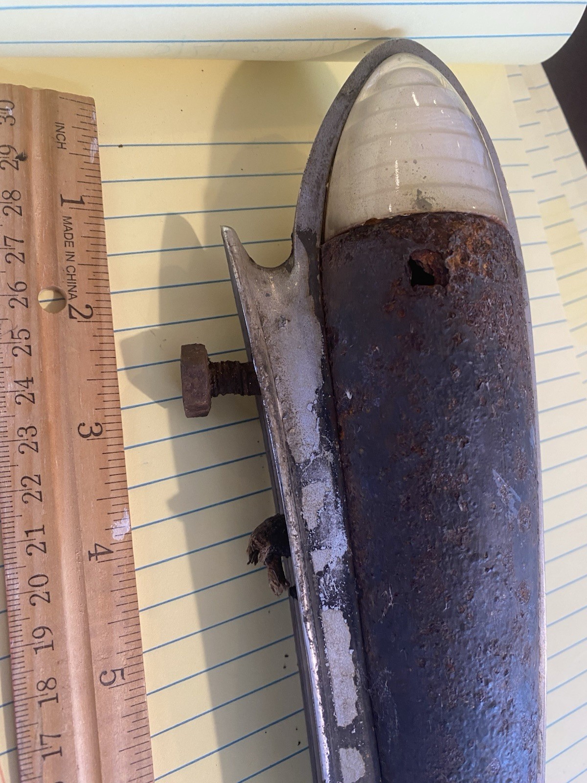 VINTAGE BUICK COUPE FENDER PARKING LIGHT? BUICK/ CHEVROLET LOOK! SOLD AS IS