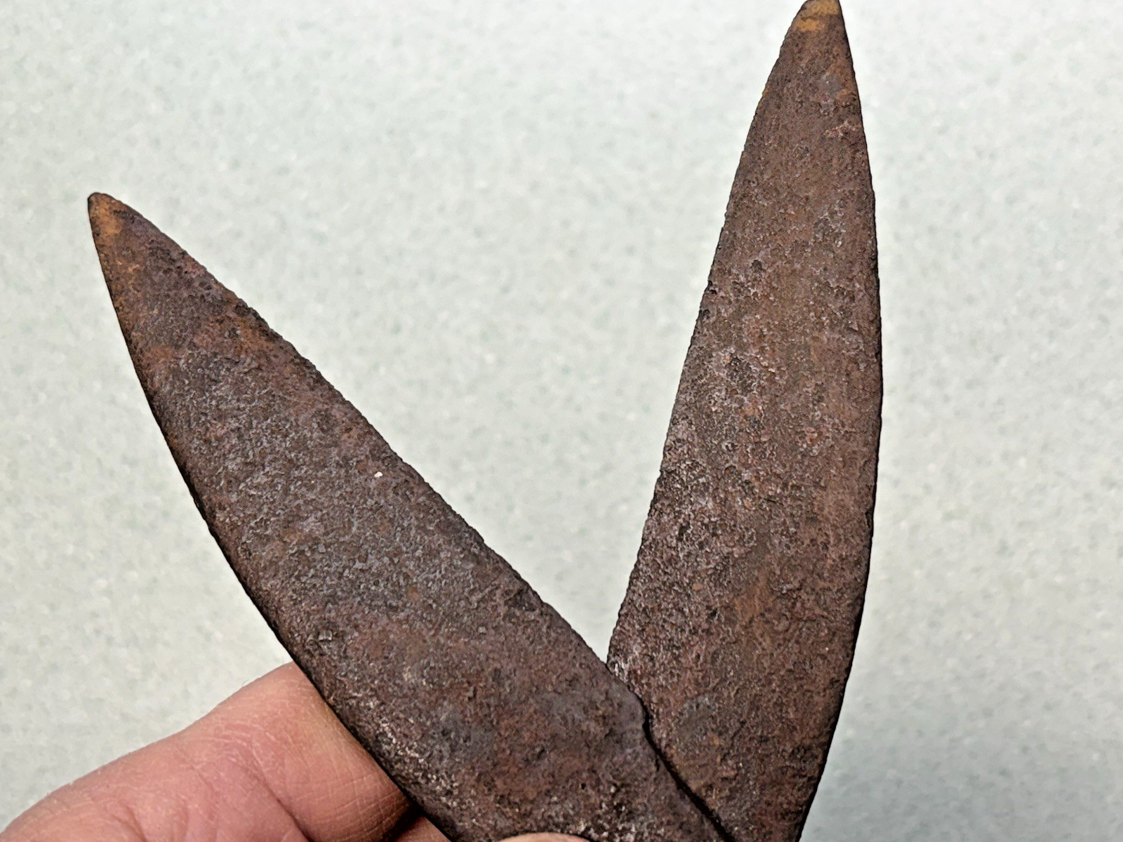 REVOLUTIONARY WAR ERA BLACKSMITH HAND-FORGED IRON SCISSORS good CONDITION RARE