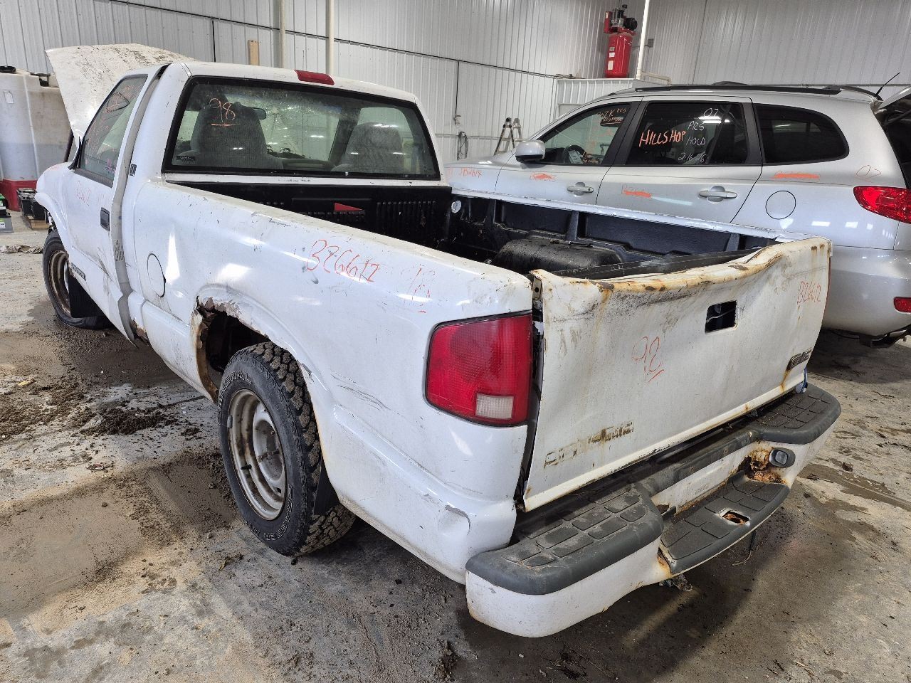 Manual Transmission 2WD 4x2 2.2L Fits 96-99 S10/S15/SONOMA 1329091